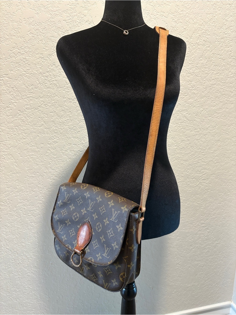 Louis Vuitton Saint Cloud GM Brown Monogram Crossbody Bag - Picture 13 of 13